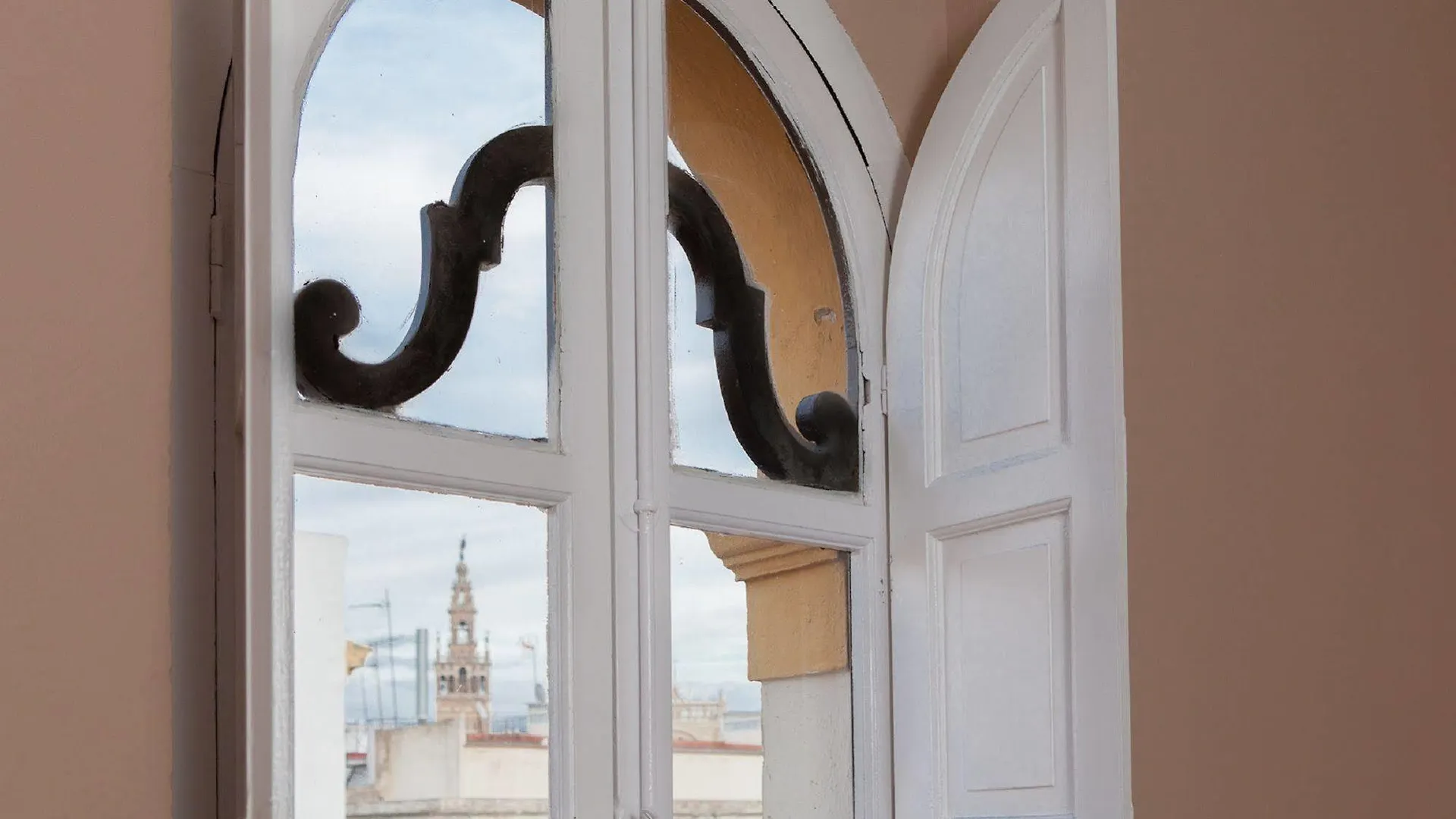 Reservaloen Puerta De La Maestranza Appartement Sevilla Spanje