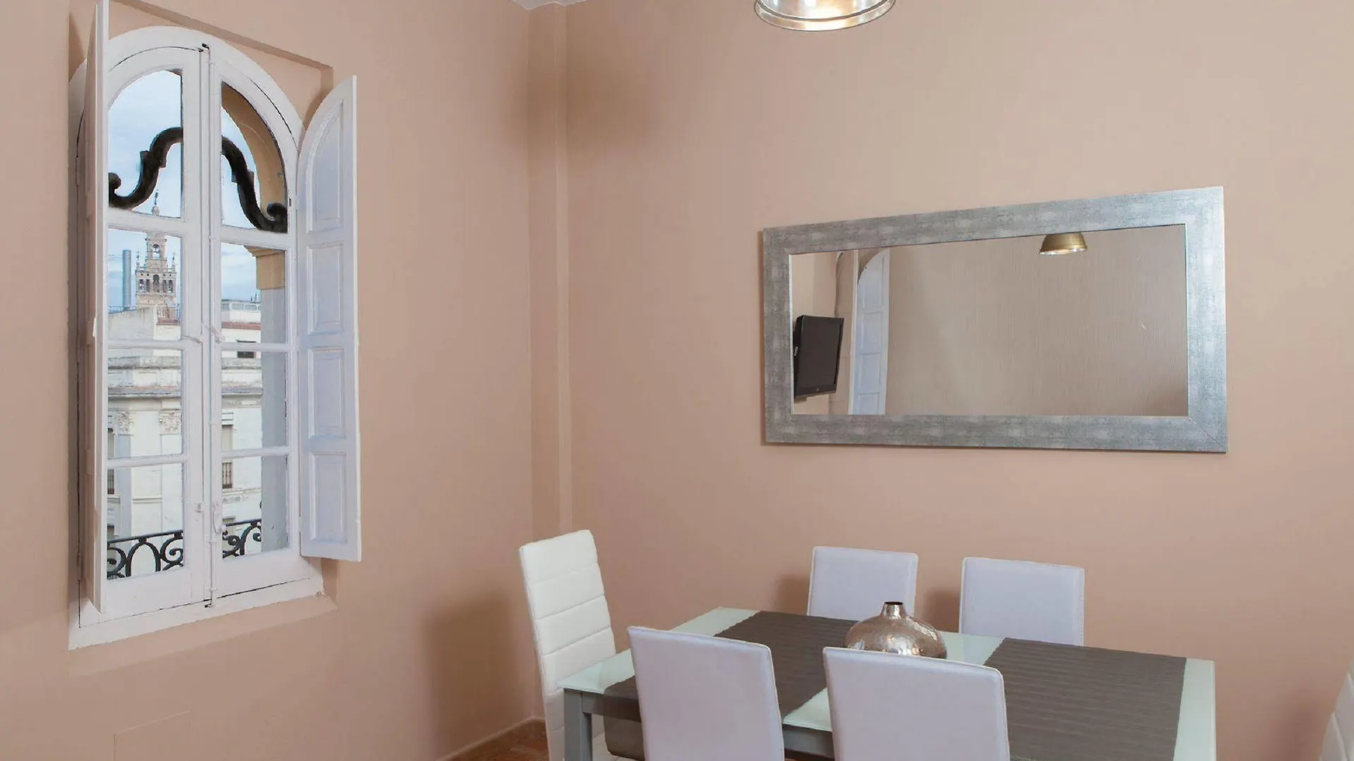 Reservaloen Puerta De La Maestranza Appartement Sevilla 0*,